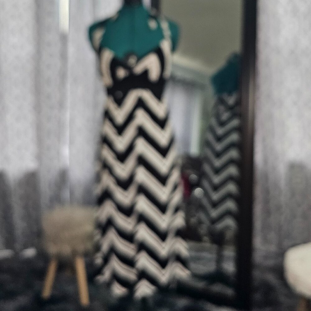 CristinaLove Chevron Maxi Dress – Size S - Picture 3 of 6